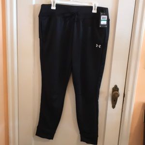 UA  Women’s Loose Fit Joggers Size L